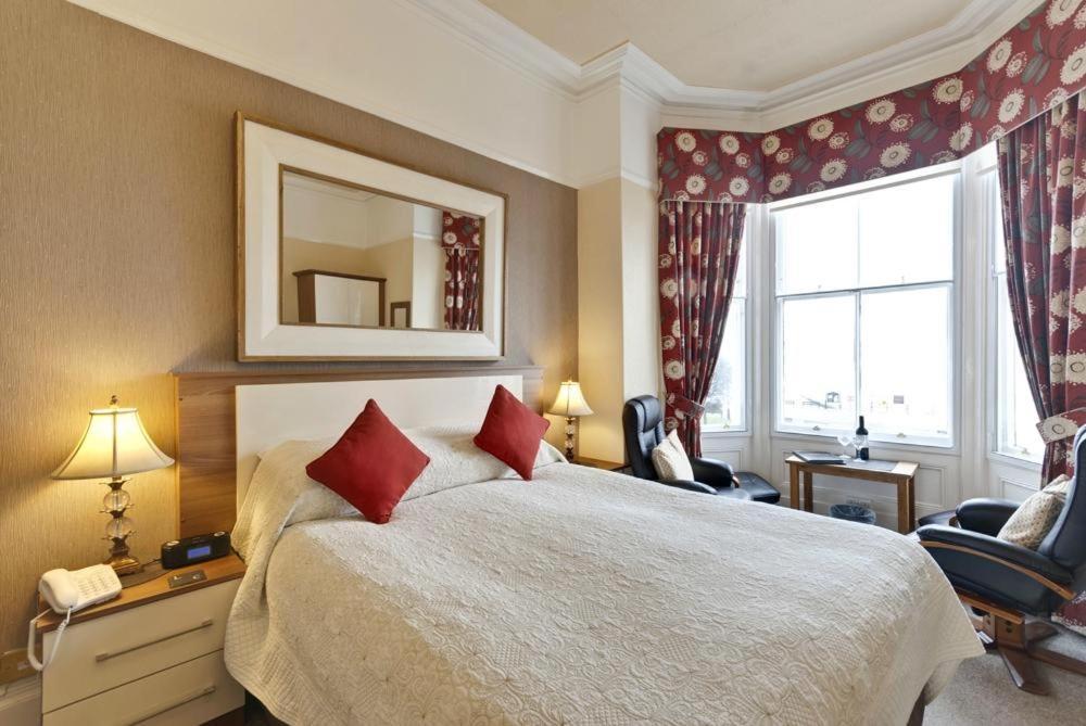Lauriston & Lawton Court Hotel Llandudno Exterior photo